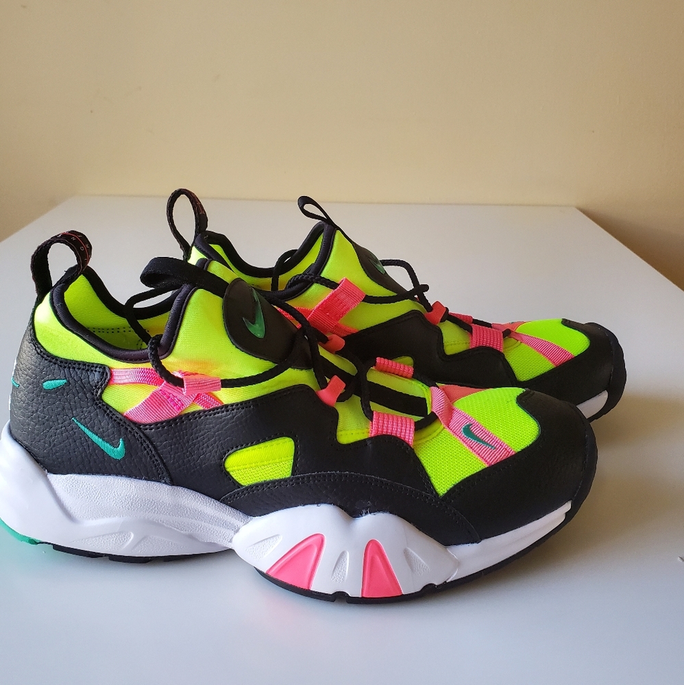 NIKE Air Scream LWP Men Size (black/Volt-Pink)